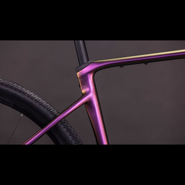 CUBE Nuroad SLX gravel-pyörä CUBE Nuroad SLX gravel-pyörä